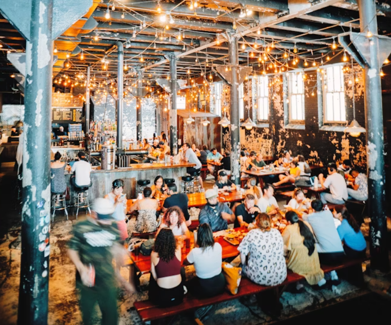 Tiendas y restaurantes